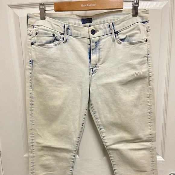 MOTHER Looker Ankle Fray in Out of the Box - Picture 2 of 12